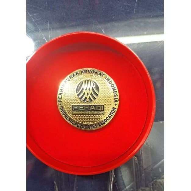 PIN/BROS PERADI PREMIUM KUNINGAN SEPUH EMAS