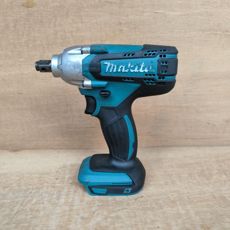 Makita dtw190 Impact Baterai makita DTW 190 Impact Wrench Makita 18V