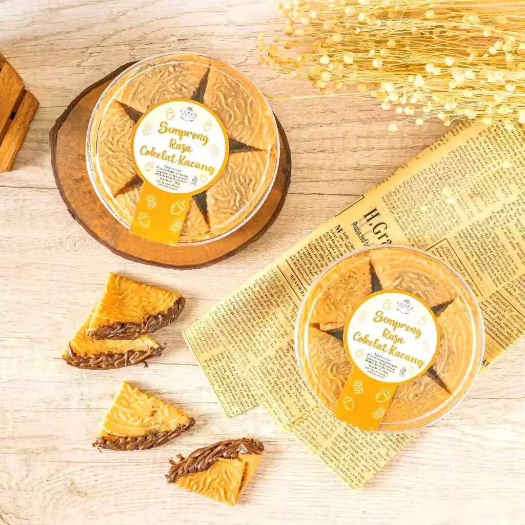 

Loves Semprong coklat kacang - cemilan kue kering kekinian, makanan ringan 100% homemade