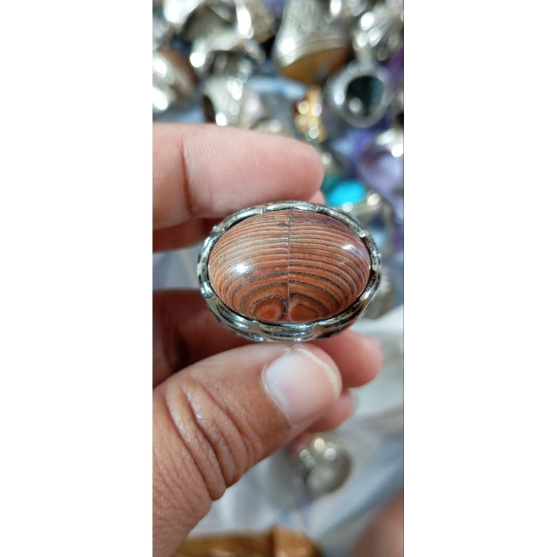 Batu blarak jipen madura