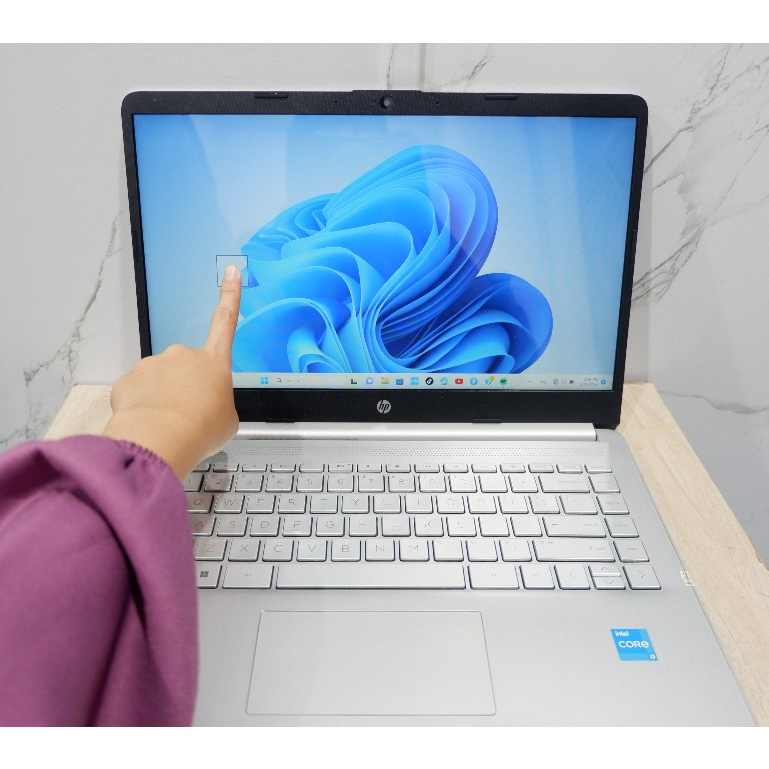 Laptop HP 14-dq2032wm Touchscreen Intel Core i3-1115G4 16Gb 512Gb Windows 11