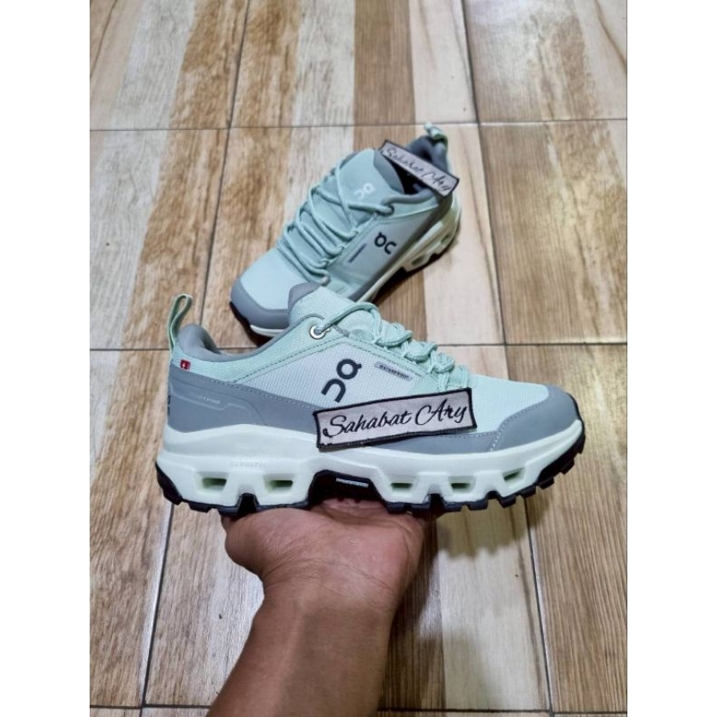 Sepatu Cloudrock Low WP Mineral Aloe