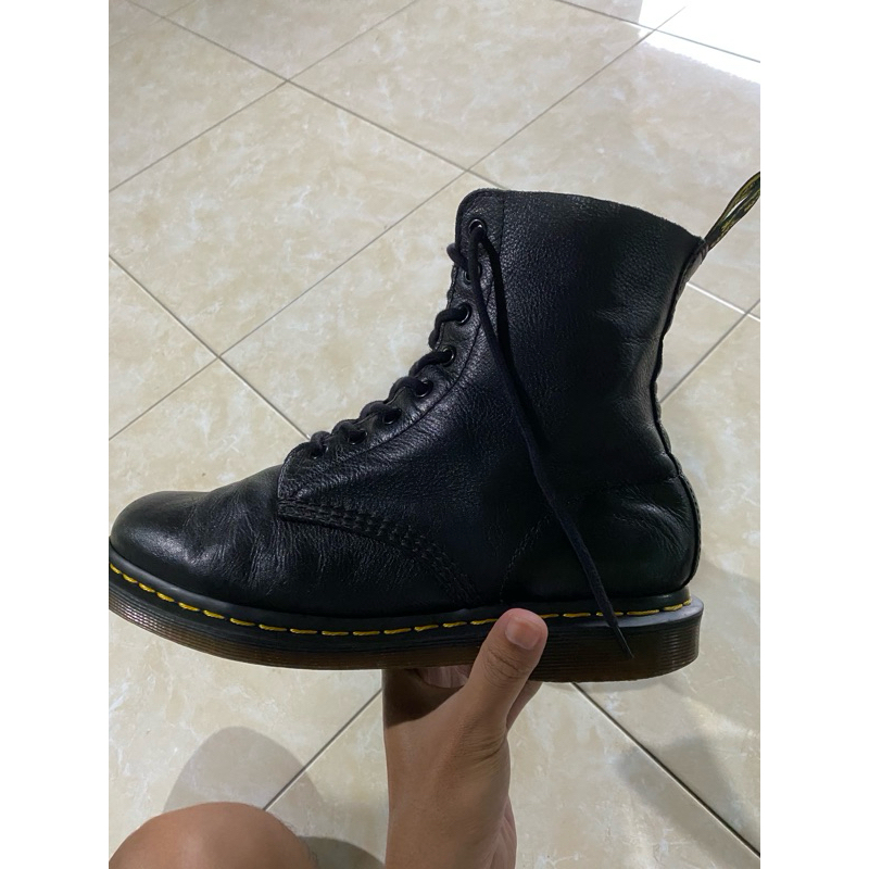 Dr Martens 1460 Black Pascal