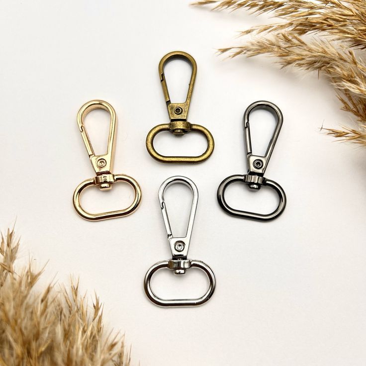 

Cantelan Oval Tali Id card Kew Kew Gantungan Pengait Besi 1,5cm 2cm