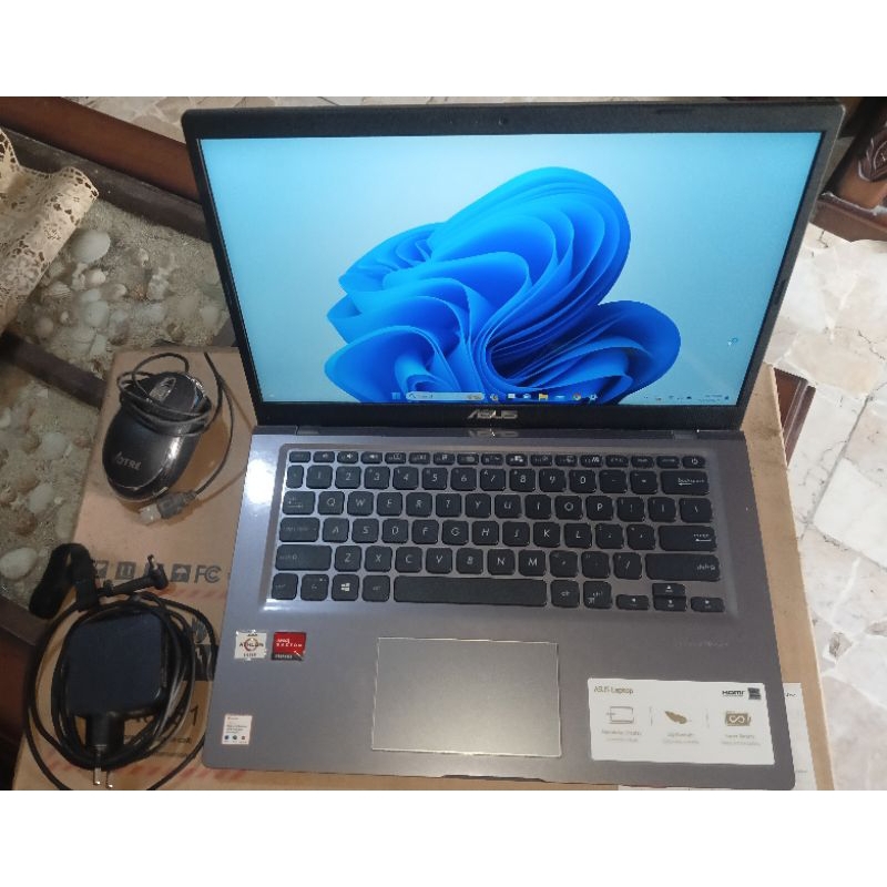 laptop Asus vivobook m415da seken