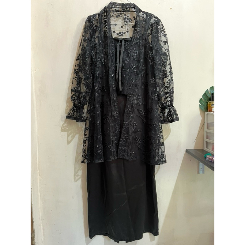 Preloved Dress Brokat Kutubaru by Missnomi (Size M)