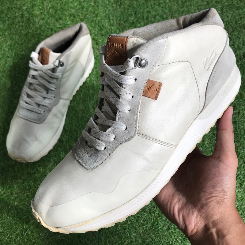 Columbia Chukka White Leather Mid size 42,5 sneakers preloved