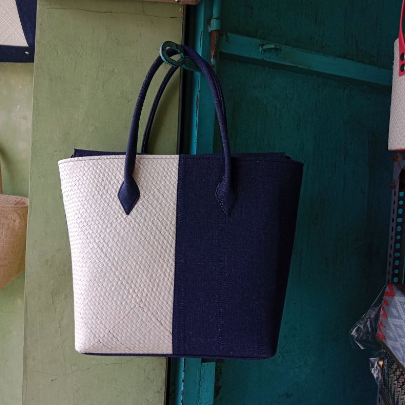 Tas anyaman pandan / Tas pandan / Tas anyaman pandan kombinasi jeans / Tas pandan jeans / Tas anyama