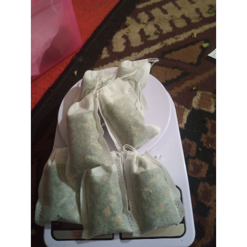 

Teh Kelor Secang Herbal 1 Pcs 4 Gram Untuk Satu Gelas