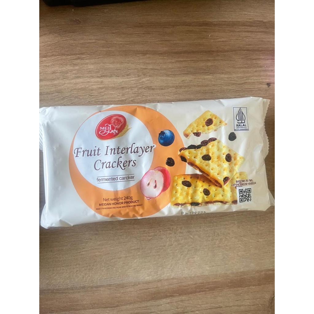 

Meidan Fruit Interlayer Crackers 240g