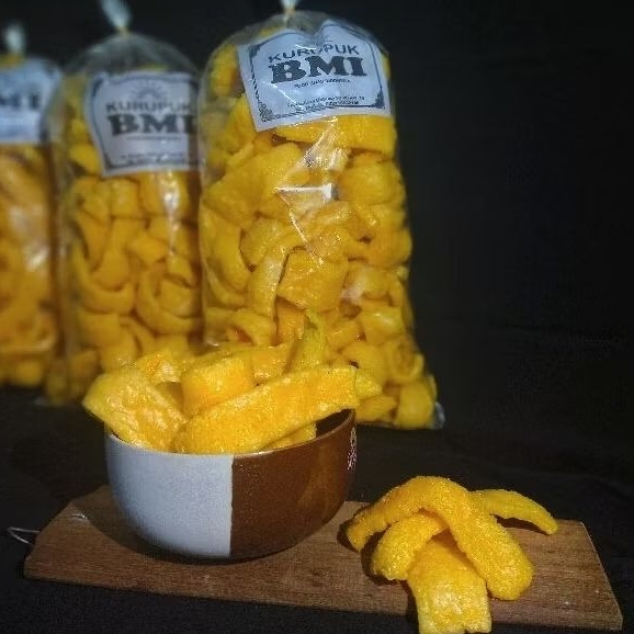 

KERUPUK TAHU | KERUPUK TAHU MEWAH (Meped Sawah)