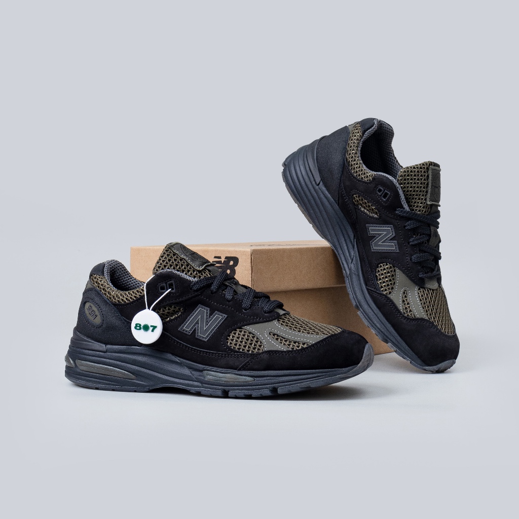 New Balance 991 V2 Made in England Stone Island Black