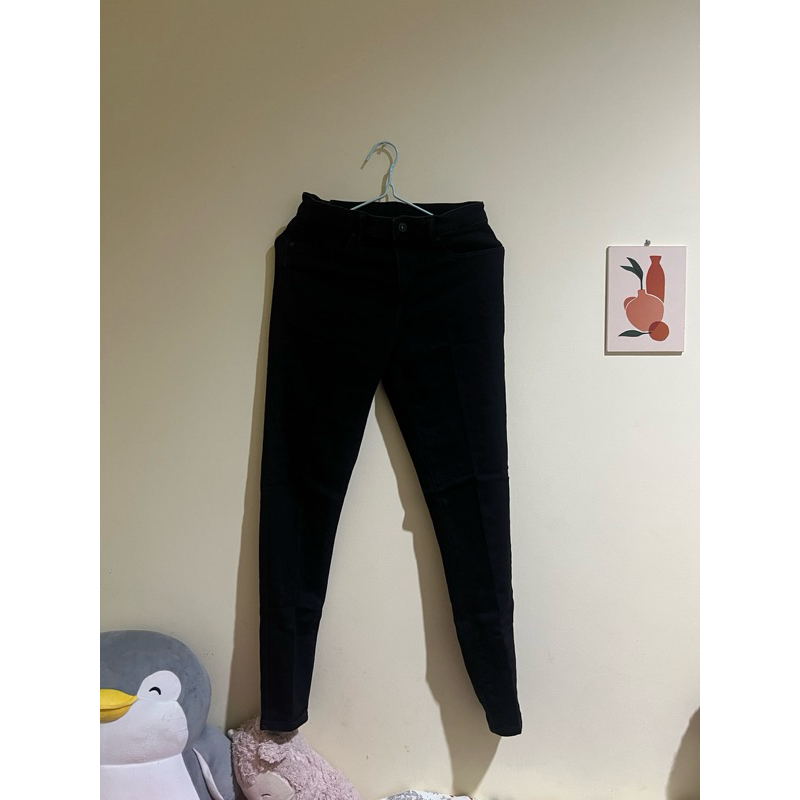 [preloved] Jeans UNIQLO Hitam L