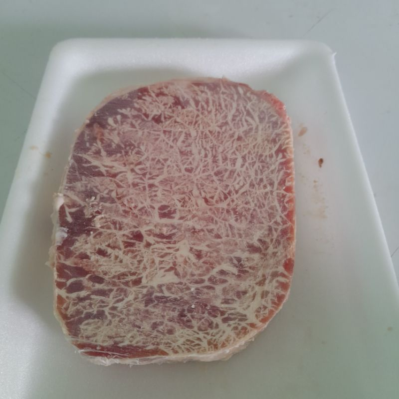 

Steak Meltiq Ala Wagyu 200 Gr Empuk Halal / Kualitas Baik