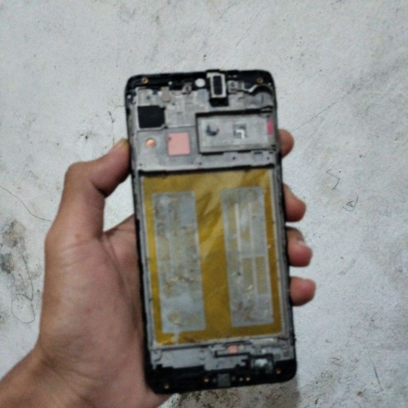 Frame lcd tatakan lcd samsung m10 original copotan....