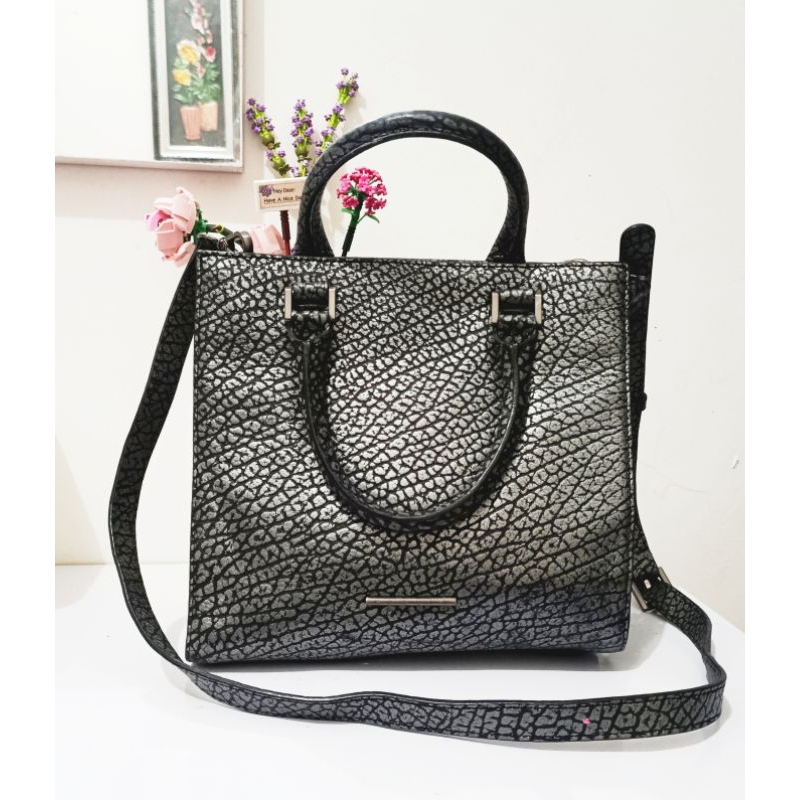 Carlyn Original Rare Preloved Bag