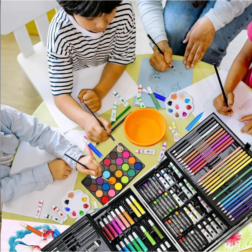 

Crayon Set 113pcs / Krayon Mewarnai Anak 113pcs / Crayon Koper / Krayon Pensil Warna Alat Lukis Anak Pensil Warna Art Set
