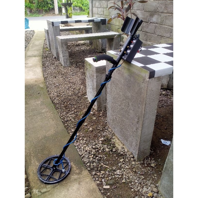 Detektor logam rakitan pi polones