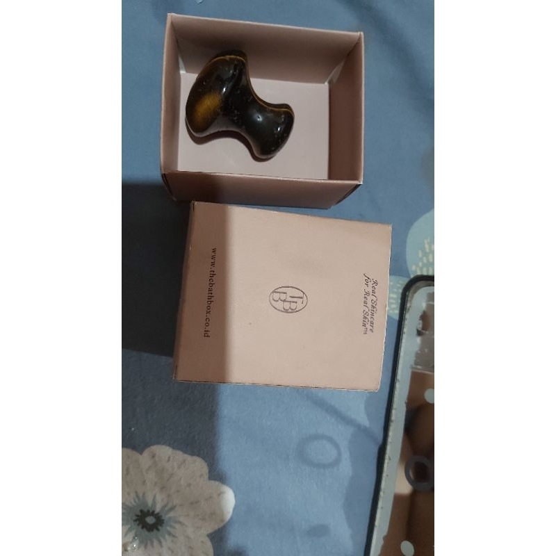 jual the bath box tiger eye gemstone de- puffing massager preloved
