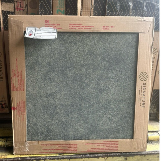 Keramik Lantai Kasar/Satin/Keset/Matt/DOP 50x50 Dasar Hitam Keramik Mulia Ceramic Garasi terazo atau