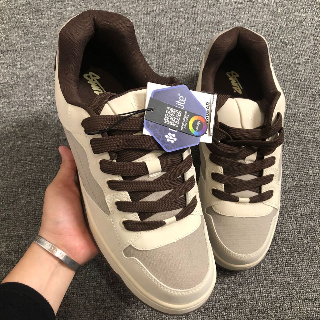 Sepatu sneakers pull n bear pria