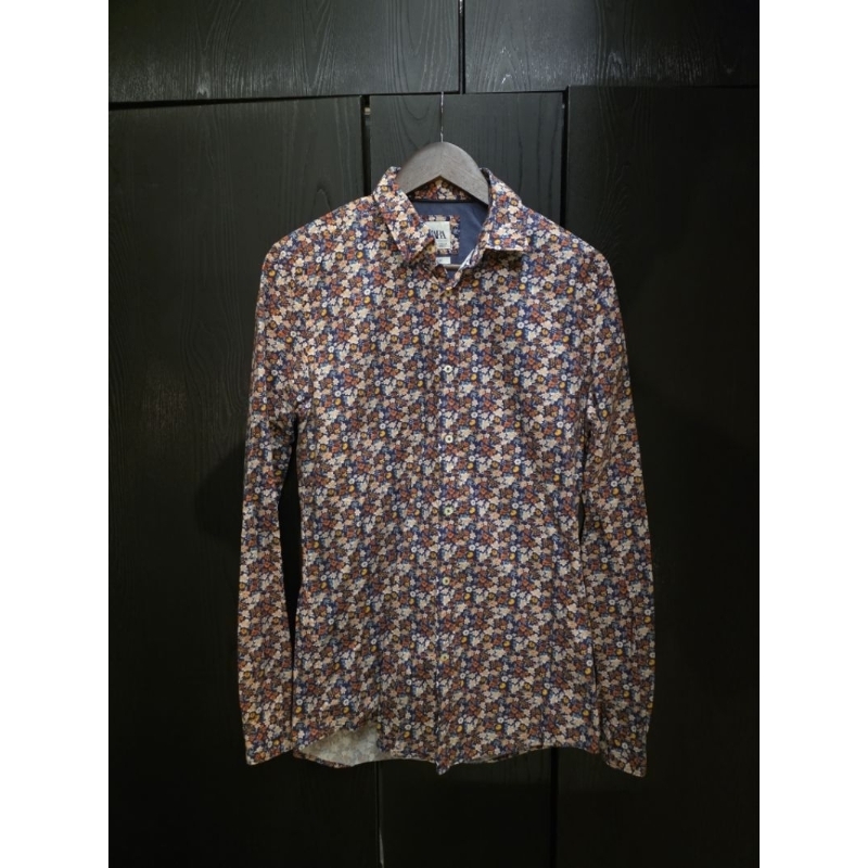 Zara Hawaii Shirt good for beach. Vintage Edition. 100% original. Size S. baju lengan panjang pria u