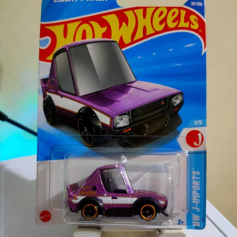 TOONED SKYLINE KENMERI LBWK