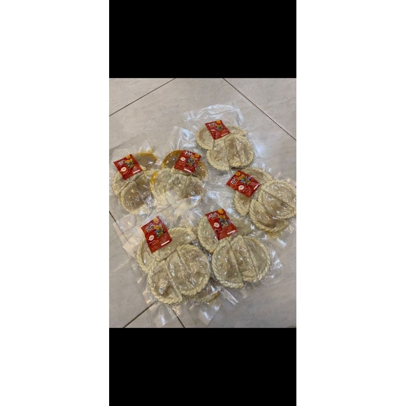 

Creng isi ayam suwir pedas,usus pedas,ati ampela pedas,keju melted