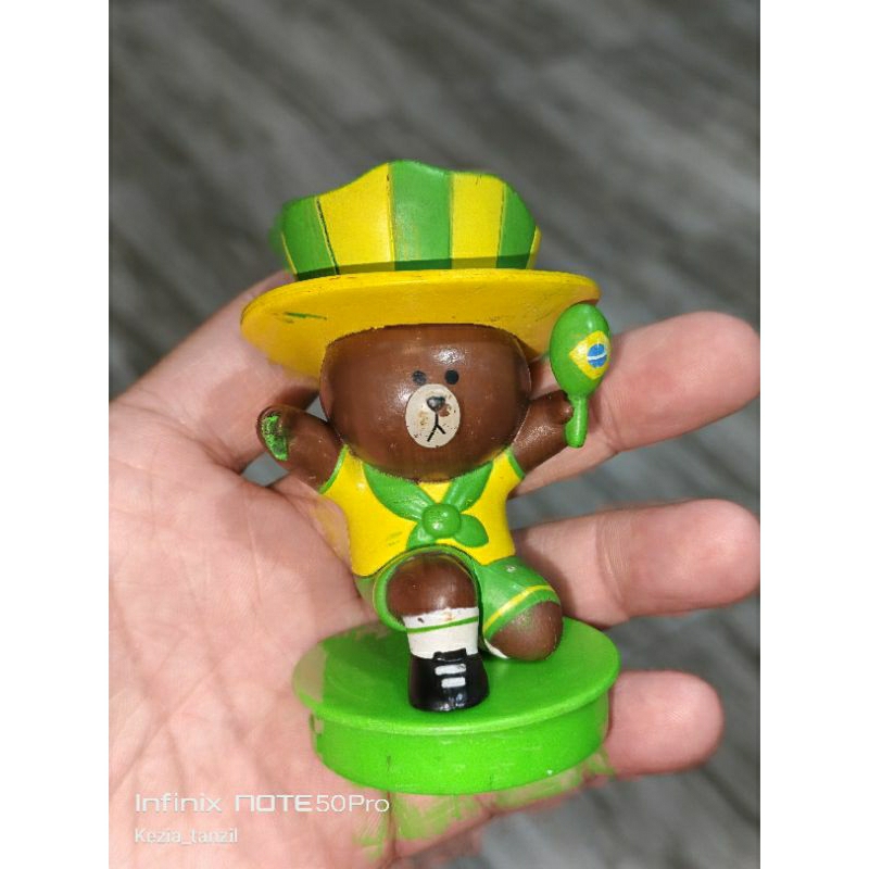 ACTION FIGURE FIGUR MASKOT BROWN BERUANG COKLAT WORLD CUP PIALA DUNIA STEMPEL STAMP RUBBER RUBER