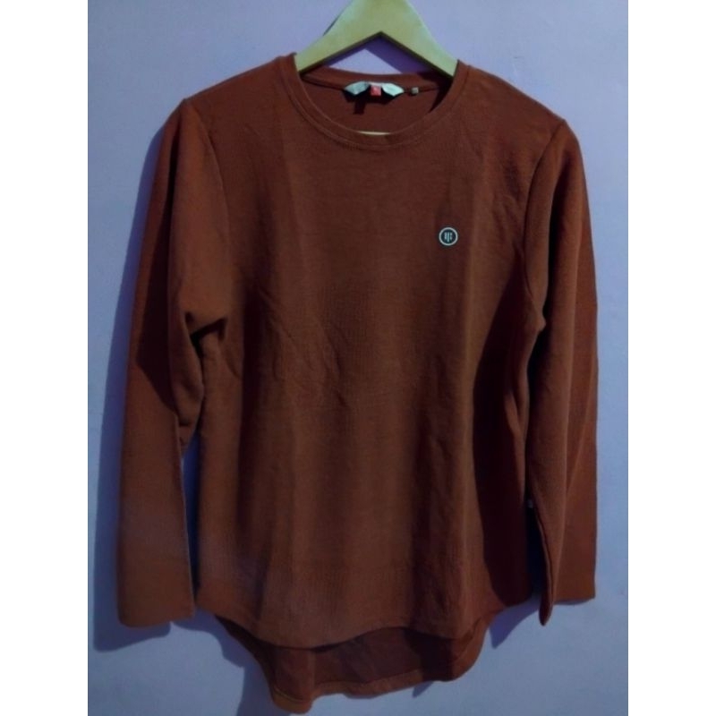 Sweater Wanita Famo Original Preloved