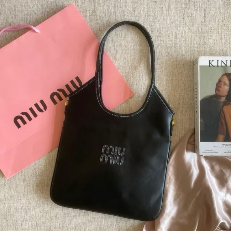 Tas Miu Miu tote Black free ganci