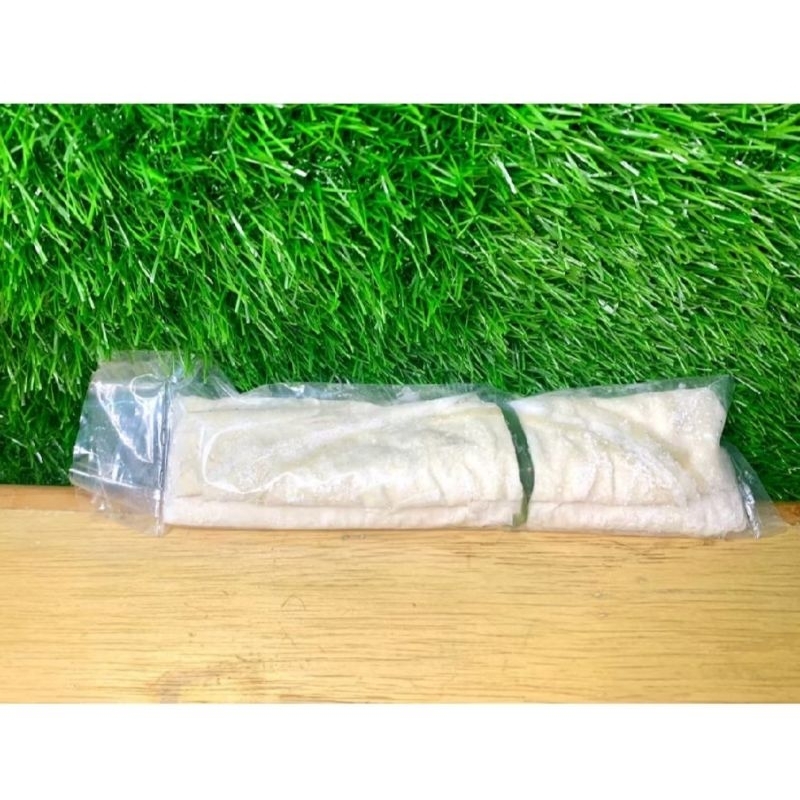 

Kulit lumpia 1 pak kecil isi -+12 pcs..