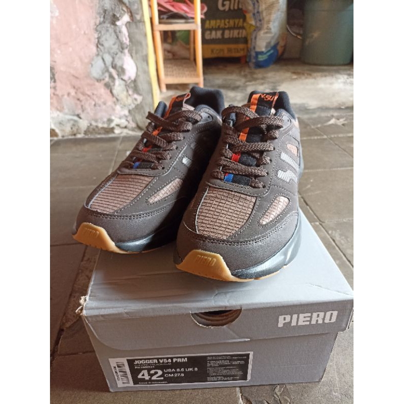 Sepatu Casual Piero Jogger V54 PRM