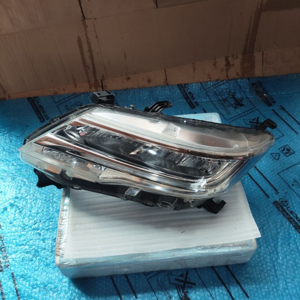 Headlamp Lampu Depan Mobil Terios 2019 2020 2021 Original