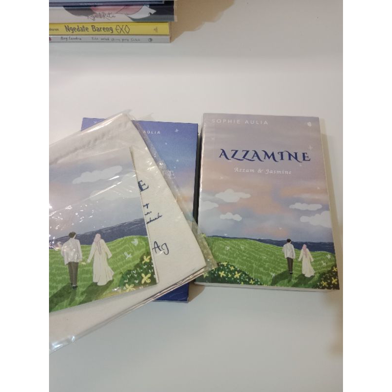 Preloved Novel Azzamine Original TTD Penulis & Bonus Merchandise
