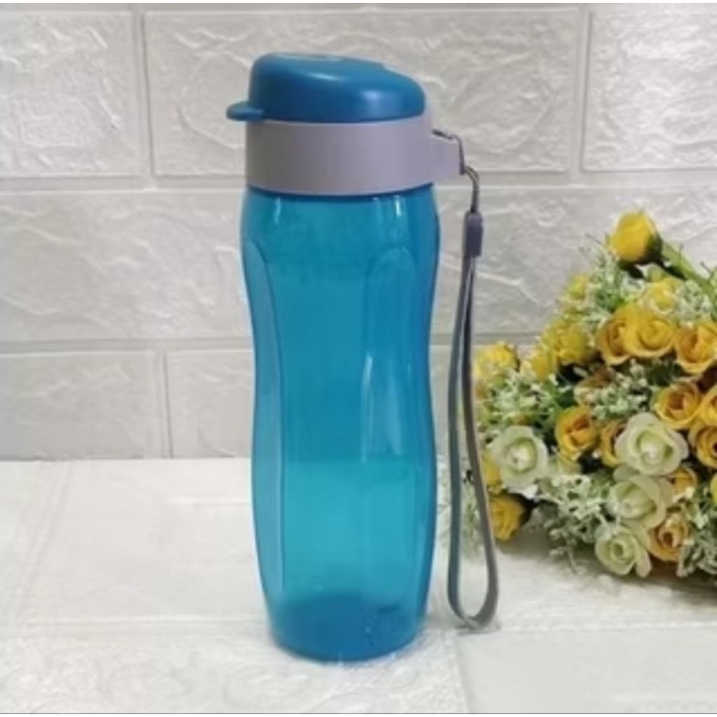 Botol minum 500 ml Tupperware lengkap Tali pegangan