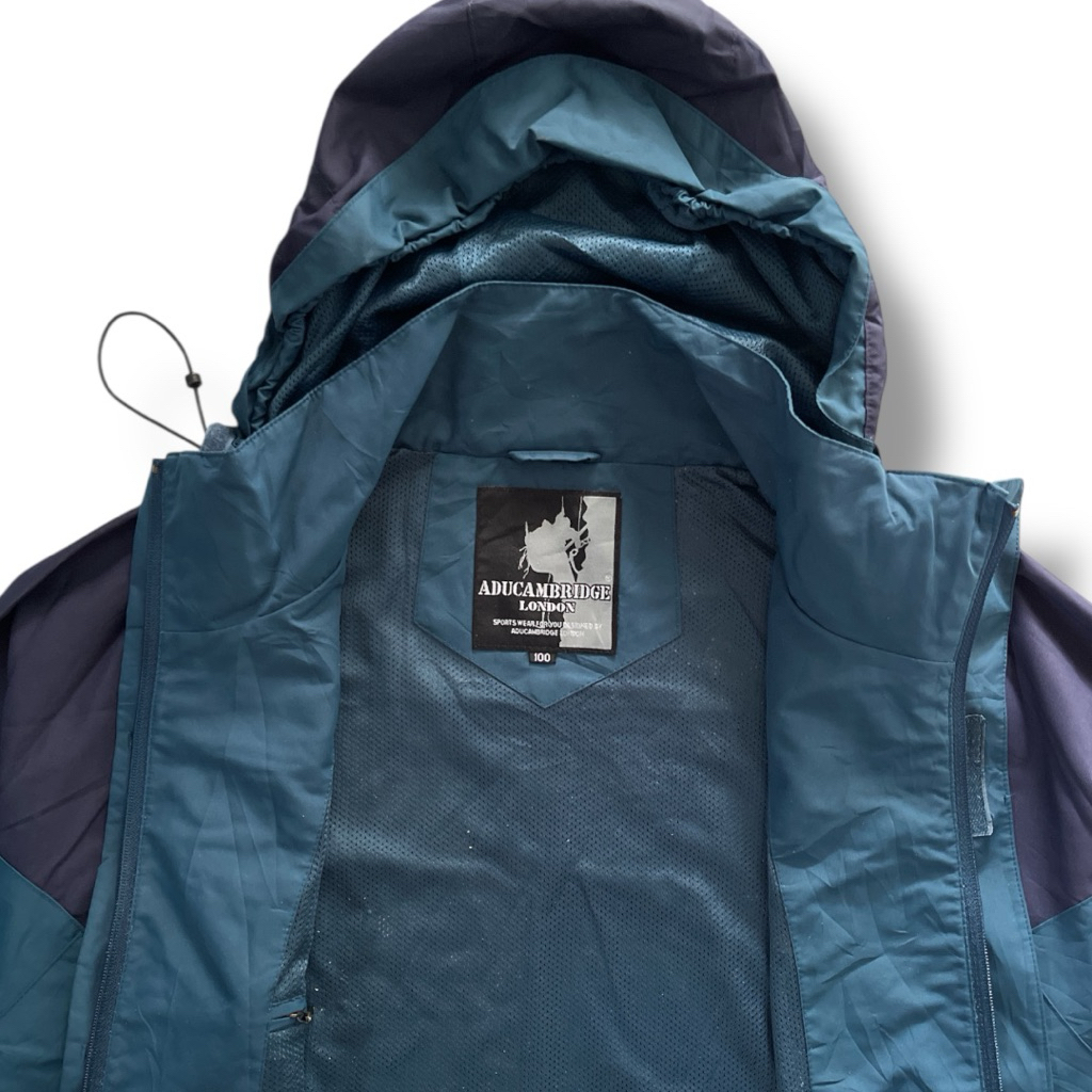 AduCambridge Jaket Outdoor Merk