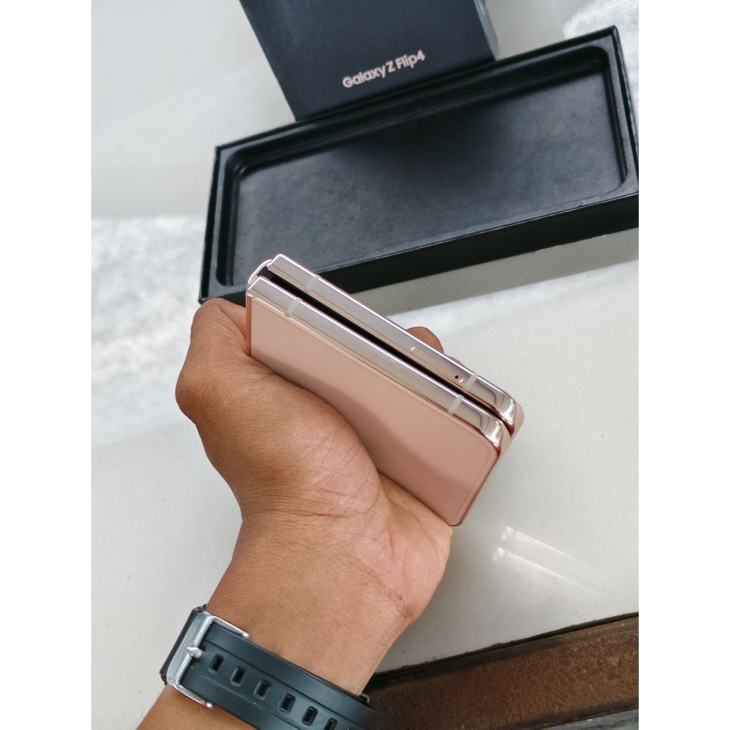 Samsung Galaxy Z Flip 4 8/256 Minus LCD & Flexible