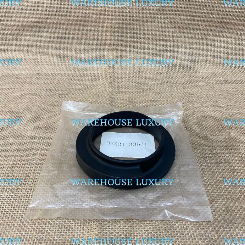 Karet Tatakan Per Belakang Bawah BMW E34 E39 E60 33531133671