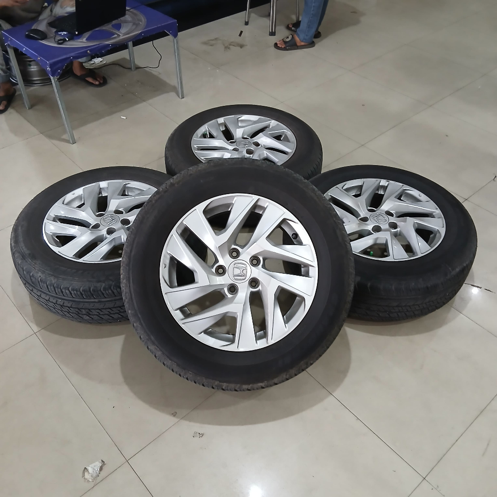 VELG/PELEK MOBIL SECOND ORIGINAL CRV RING17X6,5 BAUT5X114+BAN 225 60