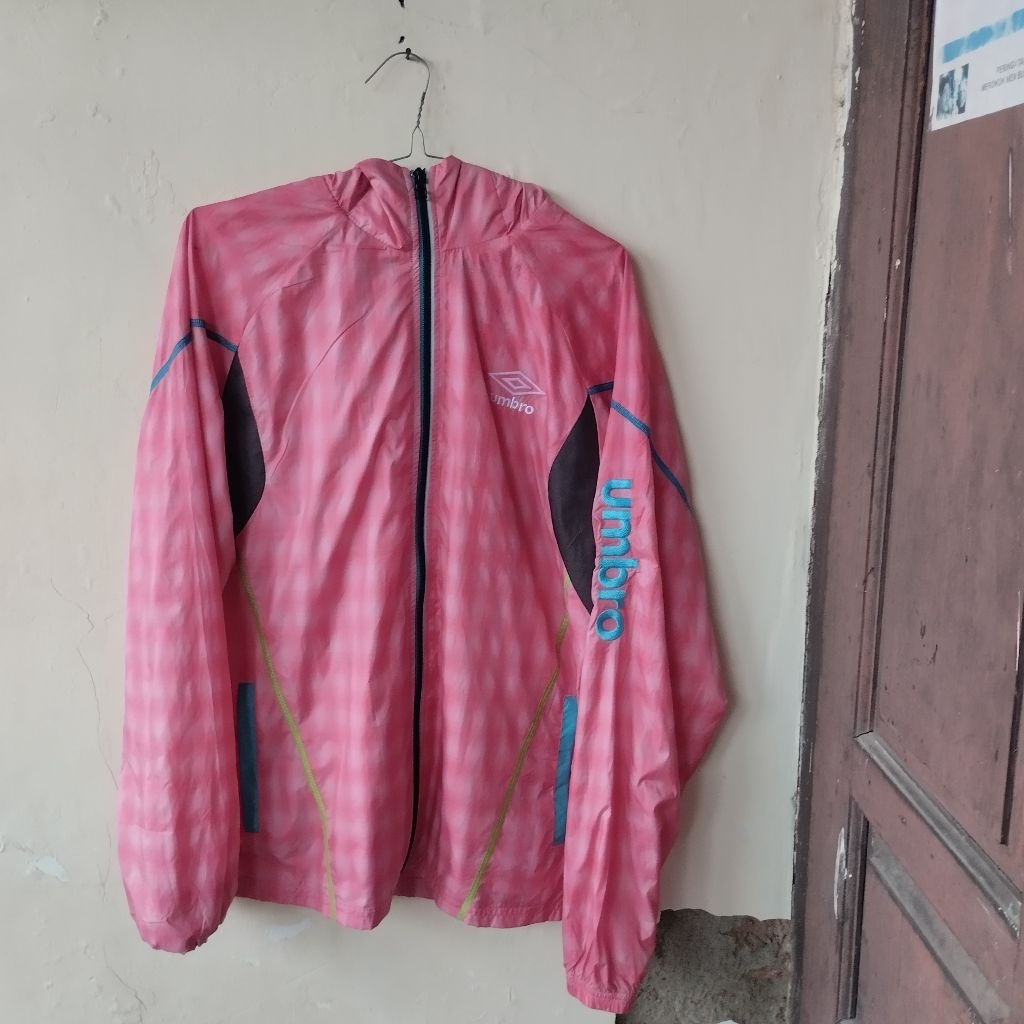 Jeket Running Umbro x Descente Original