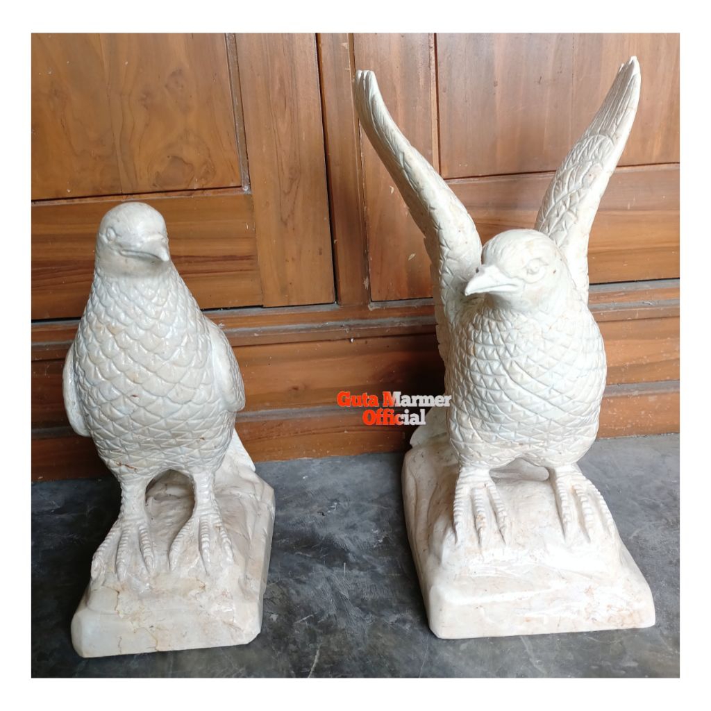 Sepasang Patung Burung Merpati Batu Marmer Putih Rapi Glosy