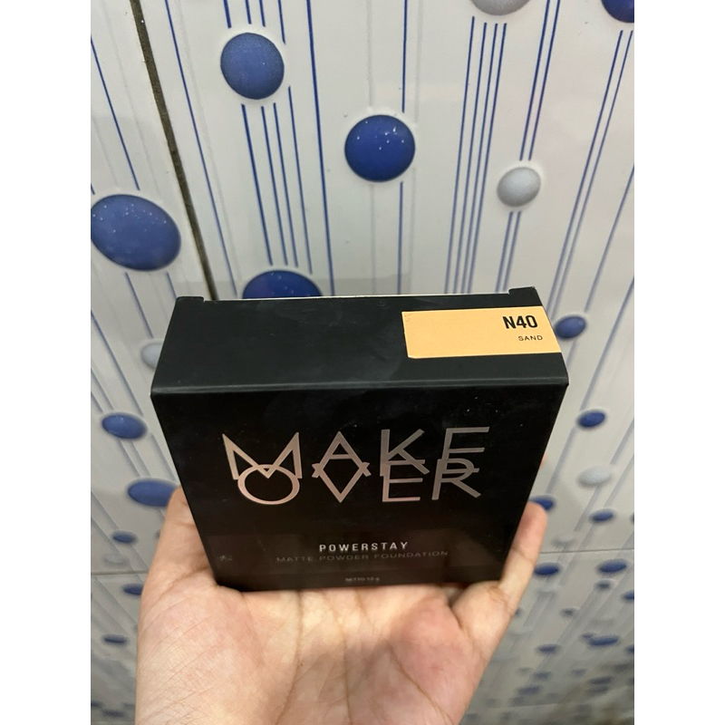 Make Over powerstay matte powder foundation