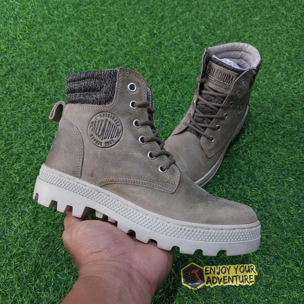 sepatu boots kulit palladium size 37