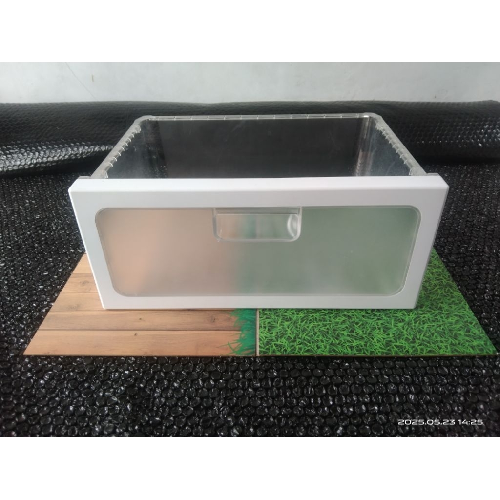 BOX SAYUR BESAR BAGIAN ATAS KULKAS SAMSUNG SIDE BY SIDE 2 PINTU