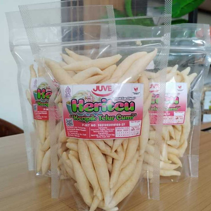 

keripik telur cumi