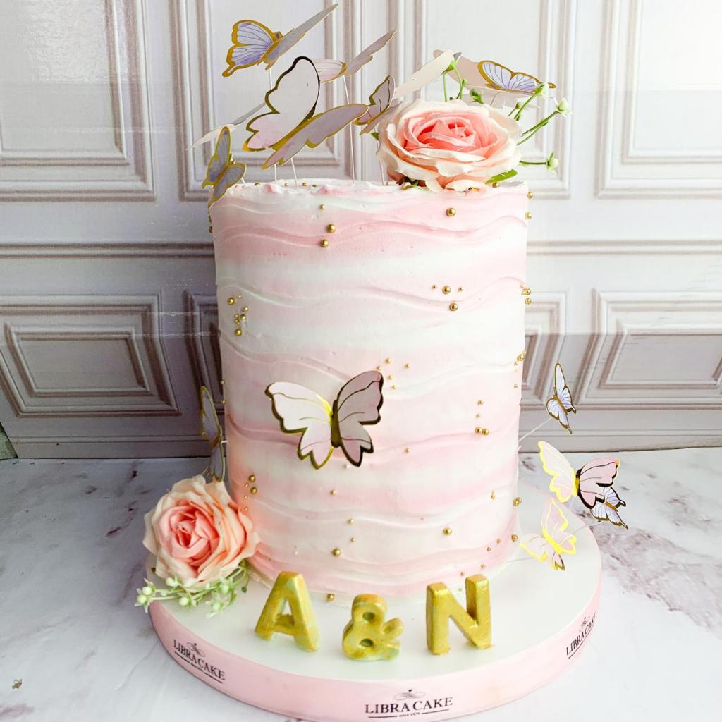 

Kue Ulang Tahun/Birthday Cake/Kue Ultah tema Flower/Flower Butterfly pink cake/kue birthday jakarta