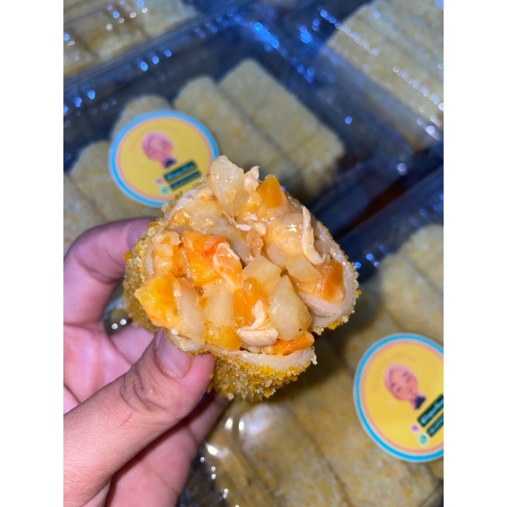 

RISOLES AYAM PEDAS PUOL