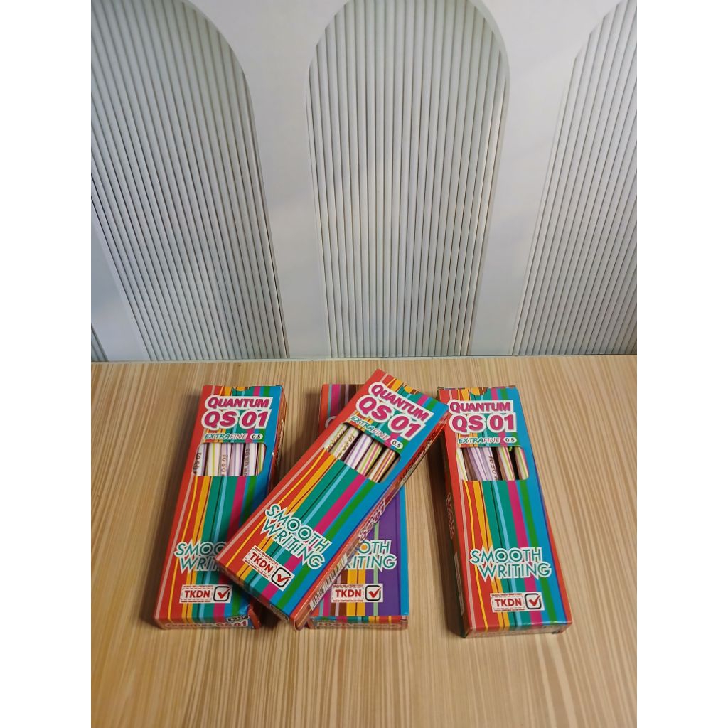 

Promo PULPEN QUANTUM QS 01 ORIGINAL 1pak isi 12pcs