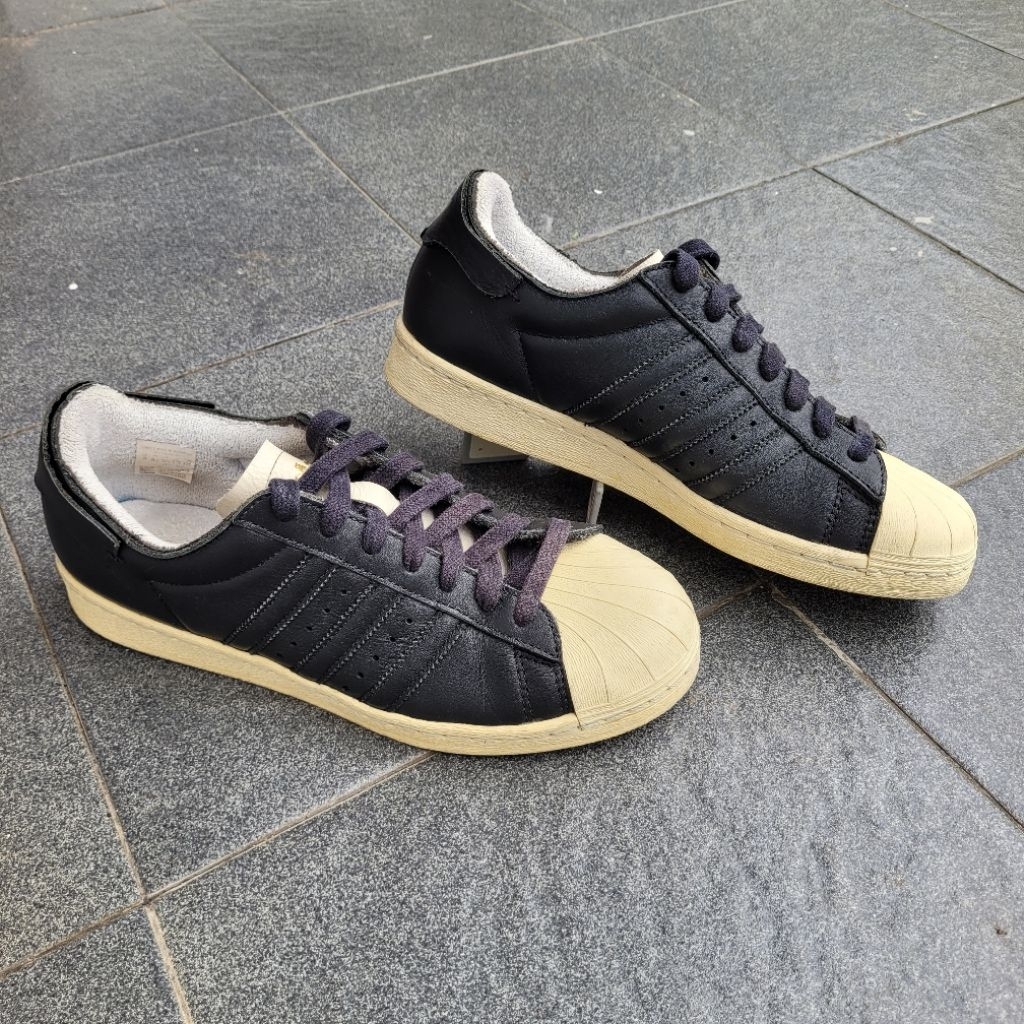 Sepatu Sneakers Adỉdαs Superstar Core Black Size 42 ⅔ - Used